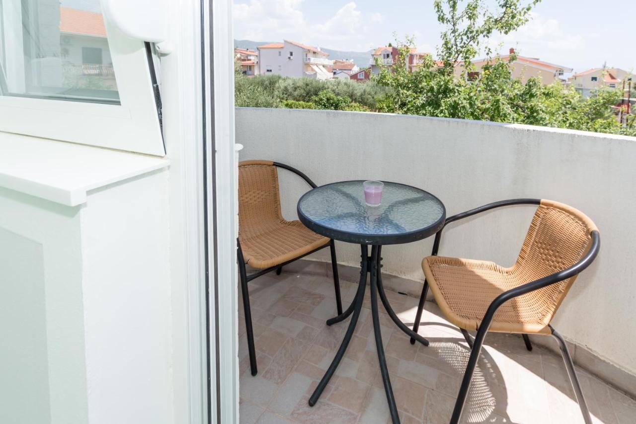 Apartments Dovana Kaštela Exterior foto
