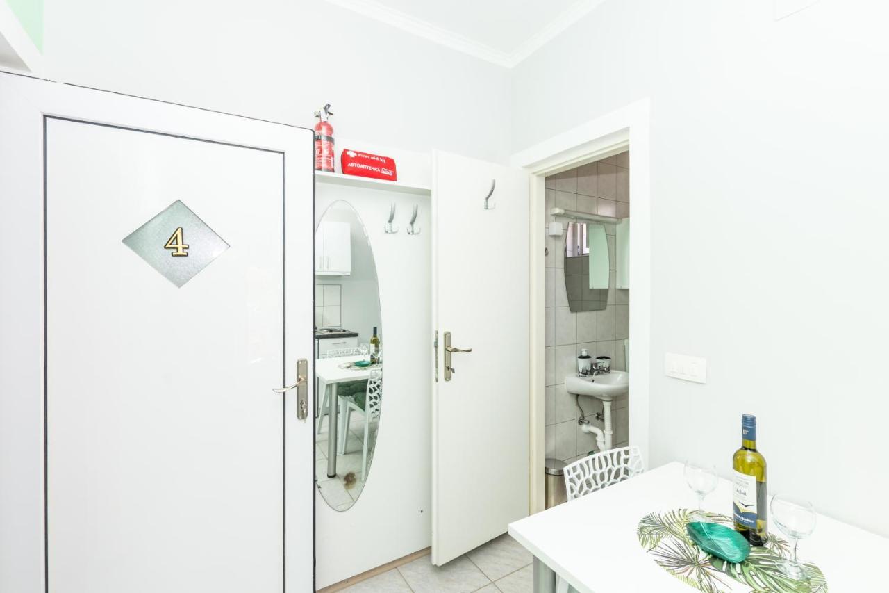 Apartments Dovana Kaštela Exterior foto